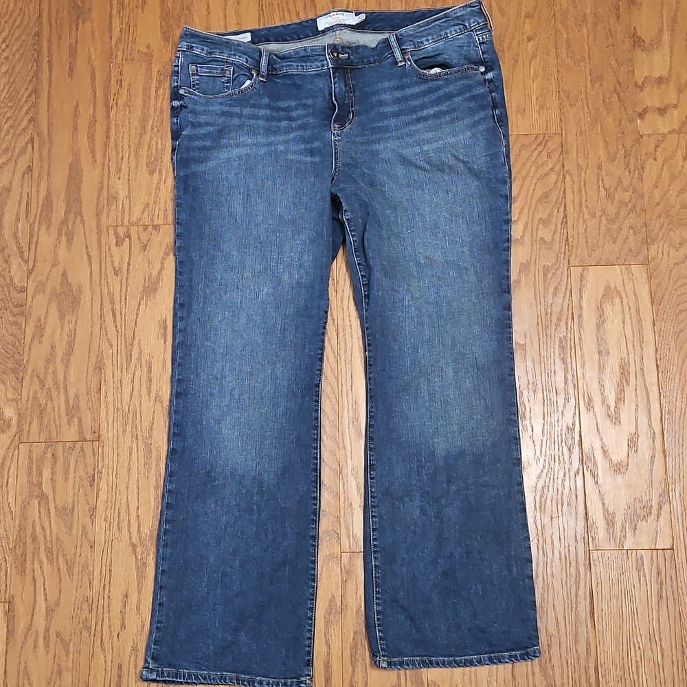 Torrid Relaxed Bootcut Jeans Size 22 - Picture 2 of 7
